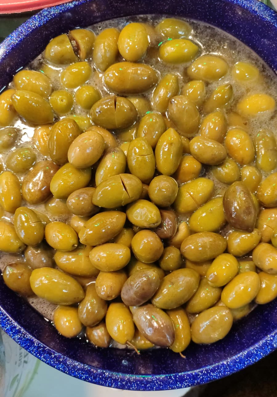 İznik Çelebi Taze Kırma Zeytin